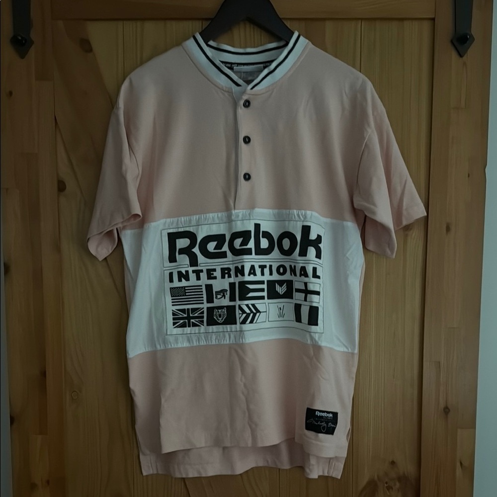 Vintage Reebok button Shirt